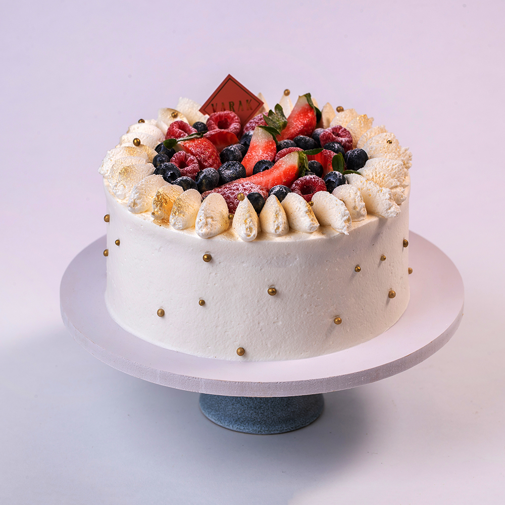 Homegrown luxury cake experience
