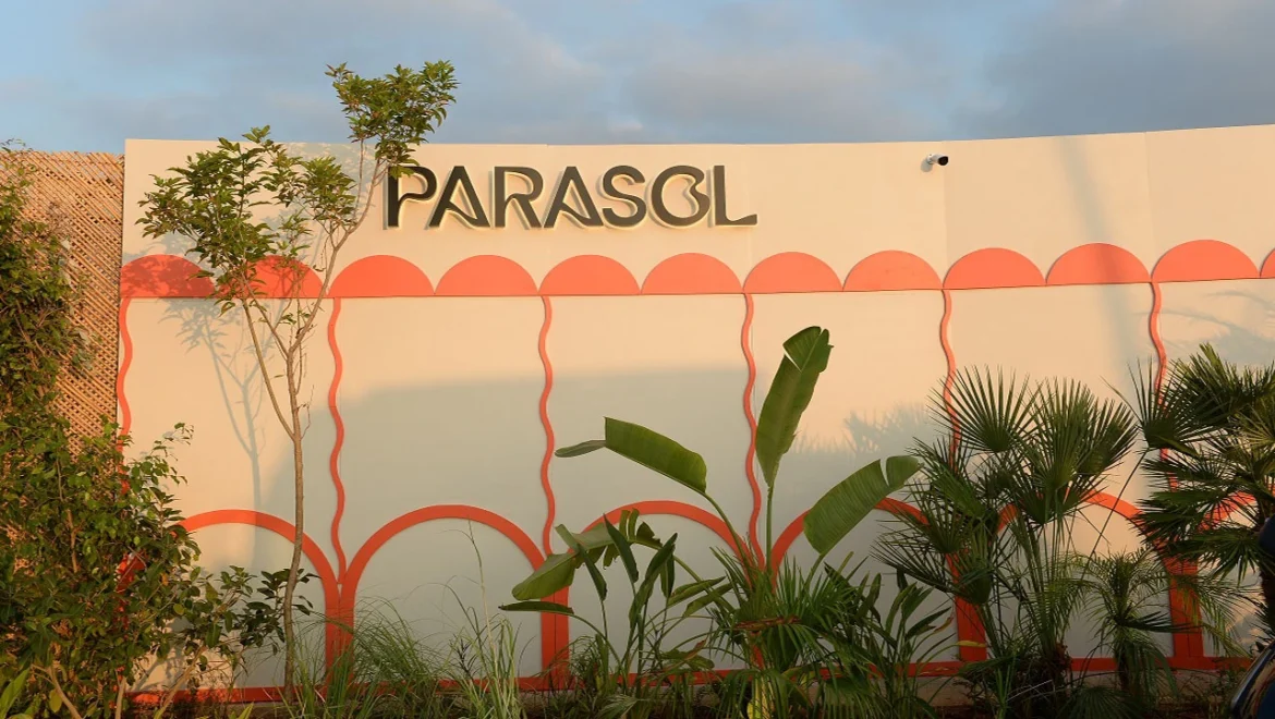 Lebanese restaurant Parasol in Dubai Parasol: Lebanese Restaurant in Dubai