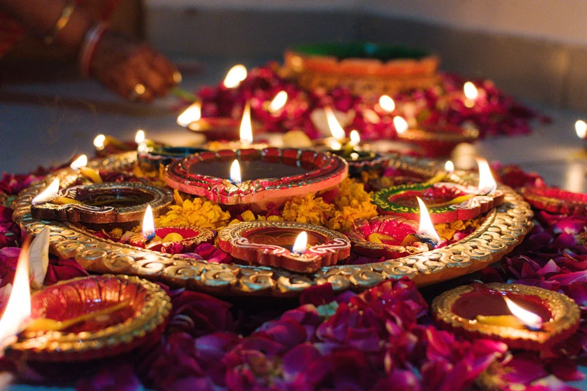 Shop and win gold at Dubai Festival City Mall on Diwali