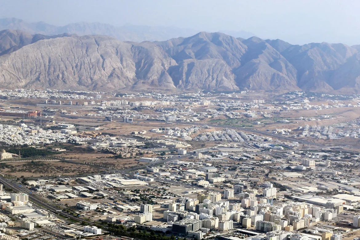 Oman suspends work visa conversion from visit visas