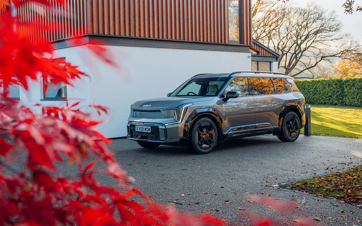 (Image) Kia EV9 Named ‘Family Car of the Year’ at 2023 TopGear.com Awards Kia EV9 named ‘Family Car of the Year’