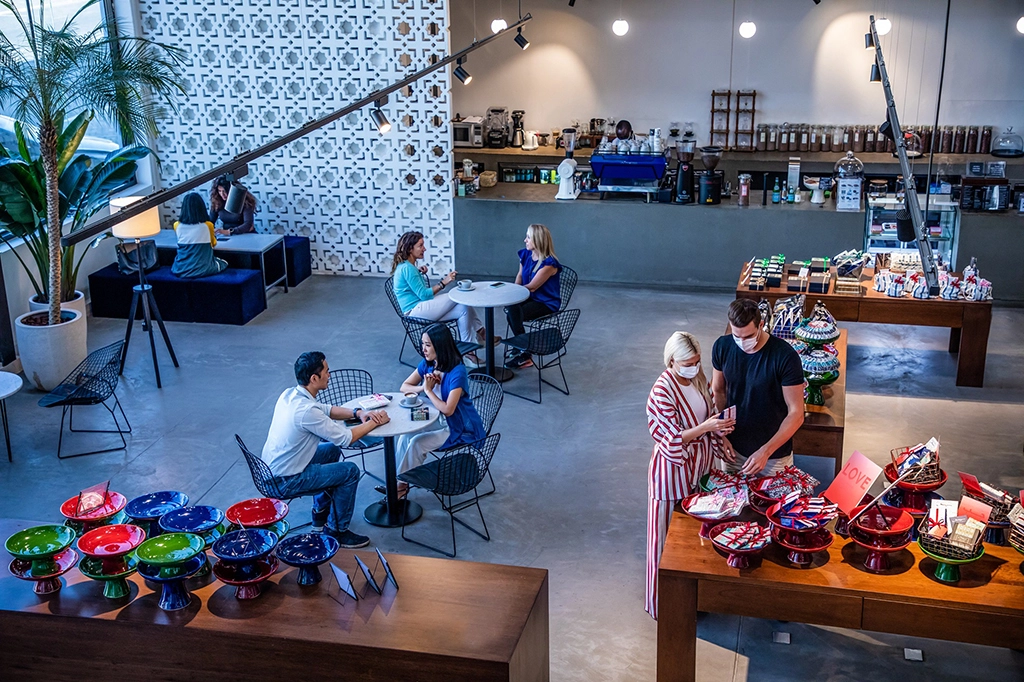 Dubai restaurants dining out.