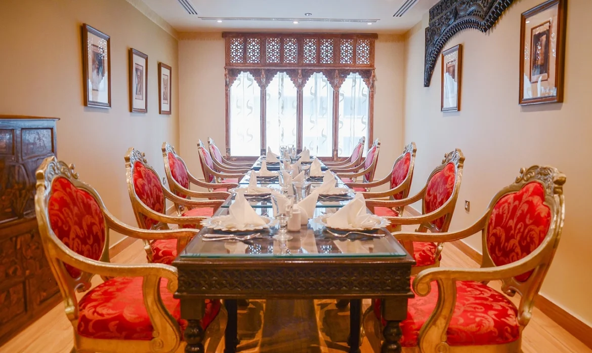 Antique Bazaar, Sheikh Zayed Road Antique Bazaar, Sheikh Zayed Road