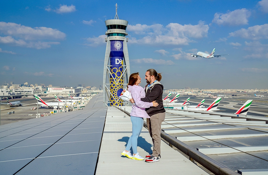 Romantic Valentine's Day proposal on Dubai Airport rooftop