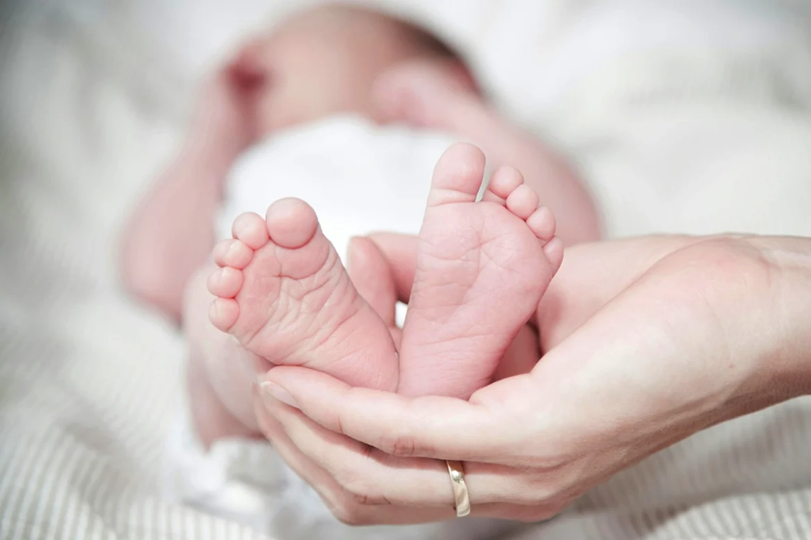 Residence permit for newborn baby in UAE