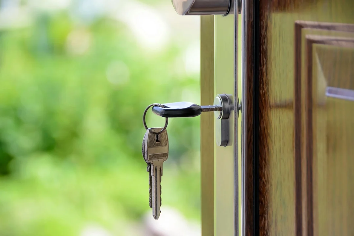 door key Dubai property owners