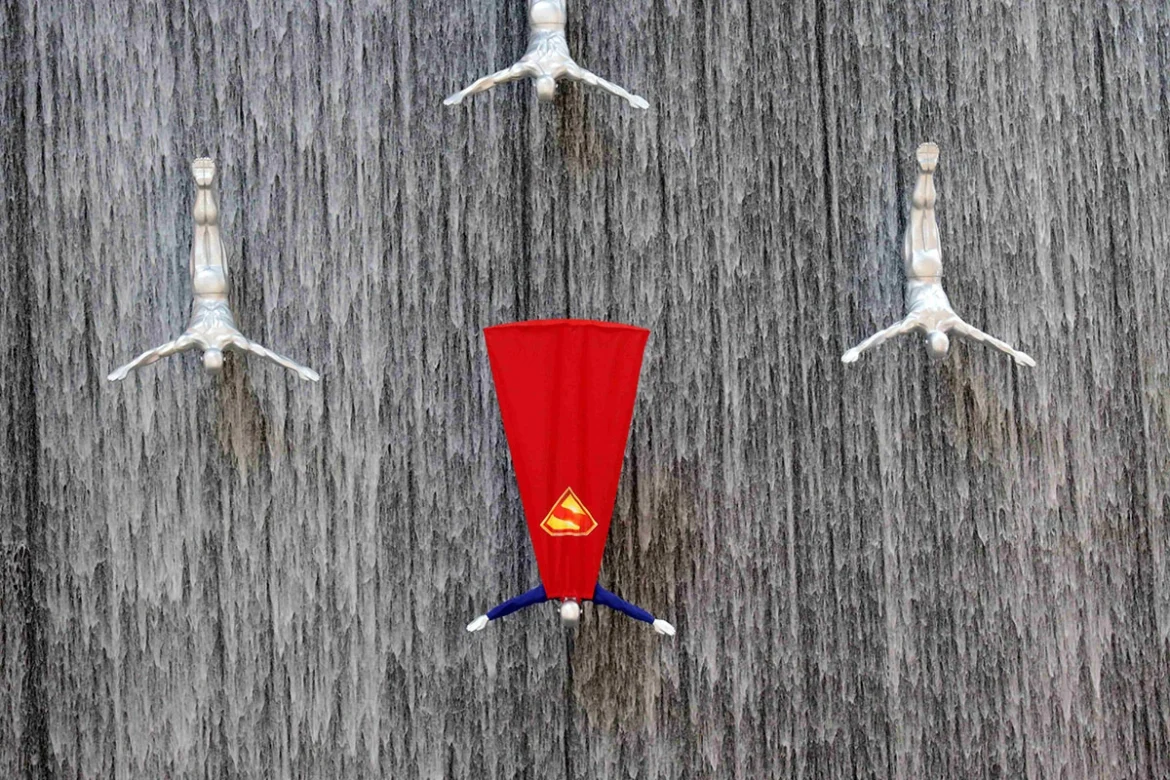 Superman Dubai Mall Waterfall Takeover Look: Superman dives into Dubai Mall