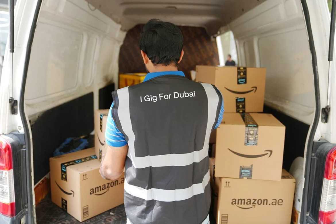 Dubai residents can now earn by delivering Amazon packages on foot