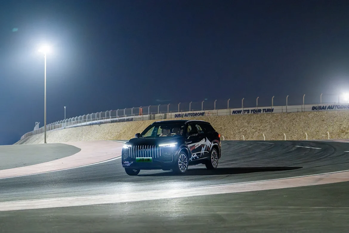 OMODA&JAECOO UAE unleash J8 SHS super hybrid power at Dubai Autodrome