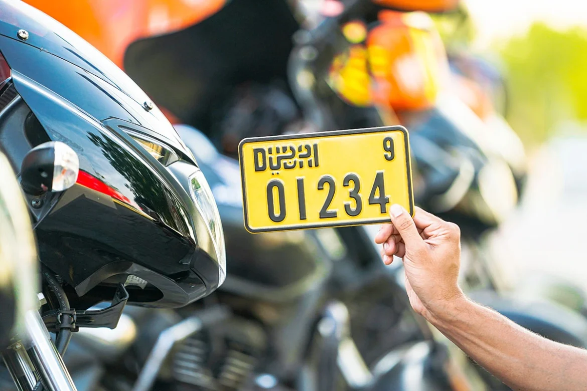 dubai-delivery-motorcycles-front-plates