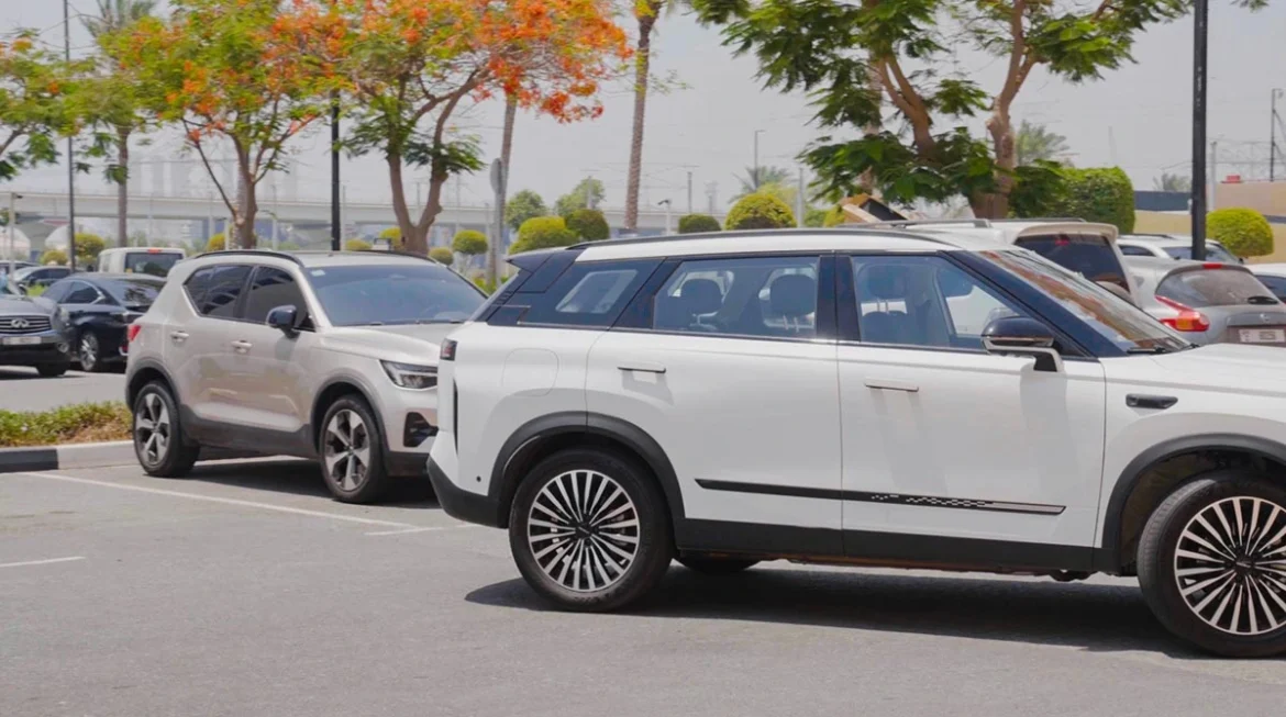 According to the viral footage shared online, the vehicle moved cautiously yet confidently through the parking area despite the challenging outdoor conditions.